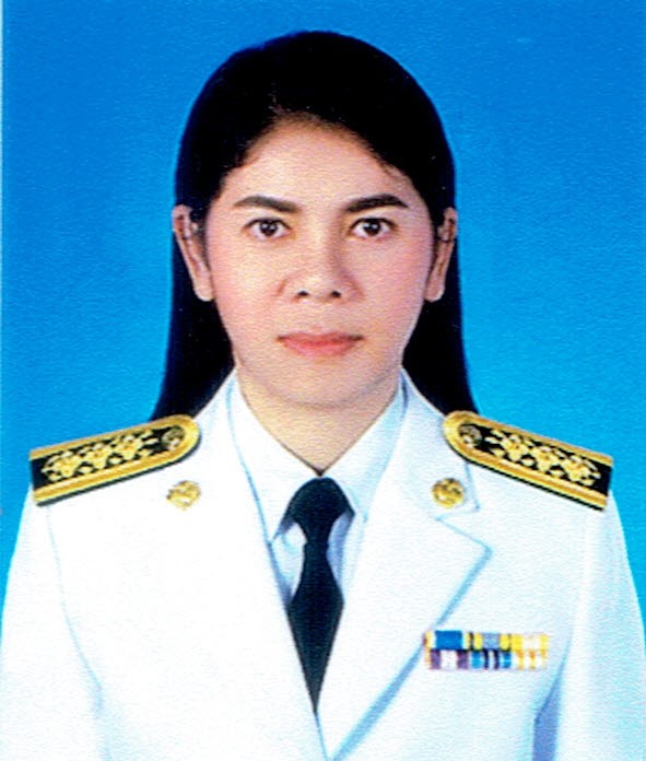 นางสาวณรินท์นิตา เดชาวิสิฐพงษ์